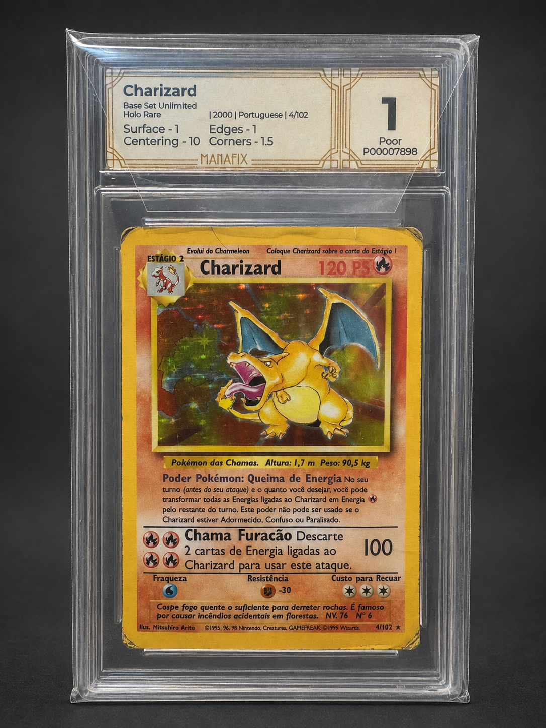 Foto real de Charizard Base Set Holo